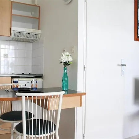 Appt 2 Pieces La Rochelle - Lr030-e121 Apartment *